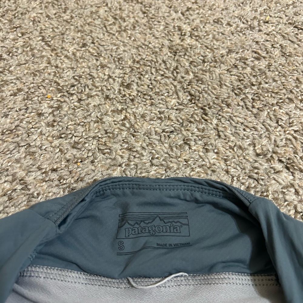 Patagonia Women’s Athletic Shorts Dark Teal Size Small Liner Outdoor Hiking Run - Picture 6 of 7